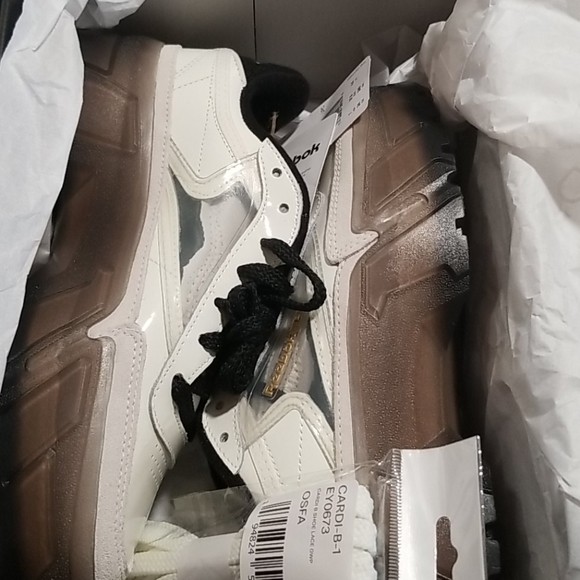 CLUB C CARDI SNEAKERS - Picture 7 of 7